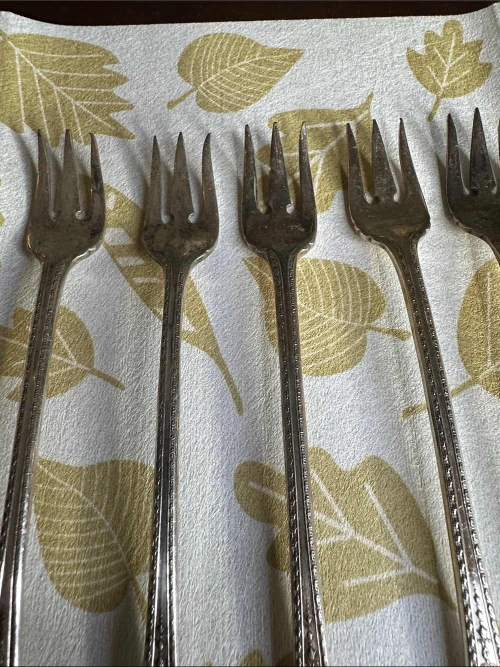 Oneida LTD set five